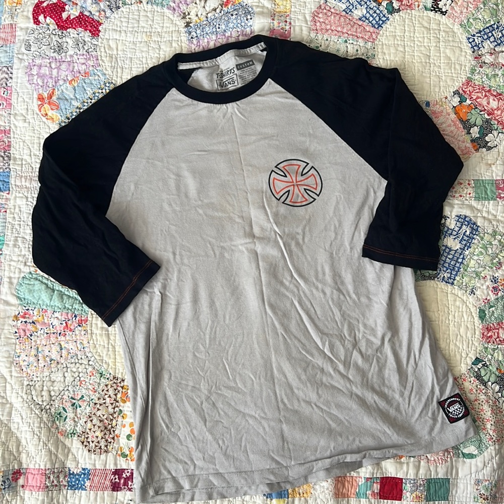 Vans x Independent collab baseball tee